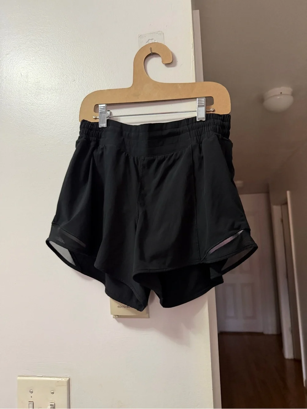 lululemon athletica Black Elastic-Waist Athletic Shorts